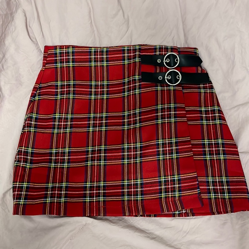 Forever 21- Plaid, tartan skirt LIKE NEW